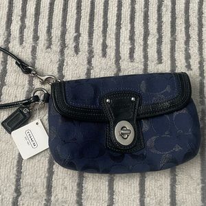 NWT Coach Lurex Legacy Wristlet